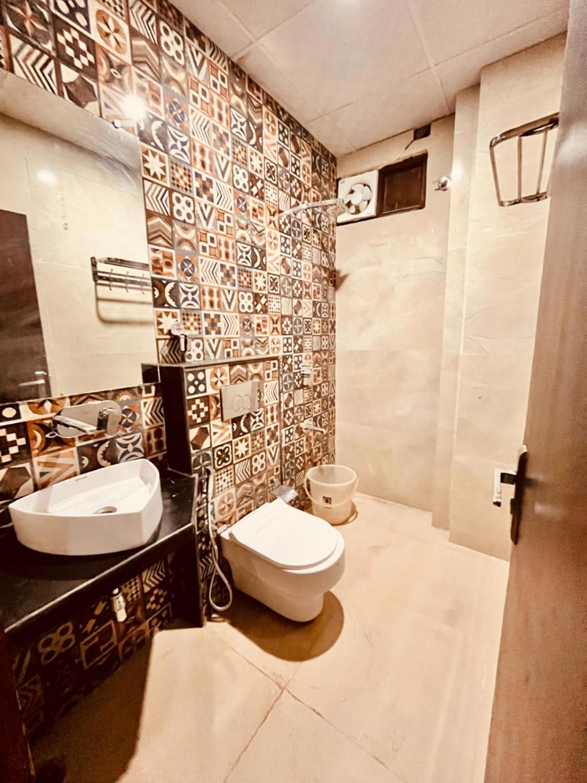 Hotel Ramawati Near Ganga Ghat Haridwār Esterno foto