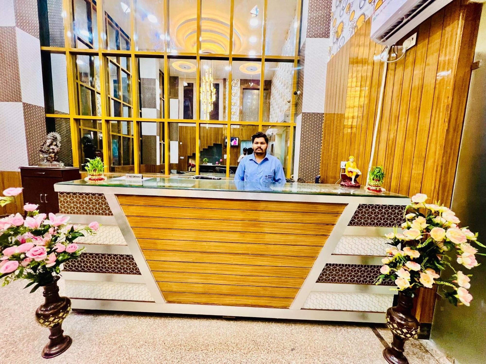 Hotel Ramawati Near Ganga Ghat Haridwār Esterno foto