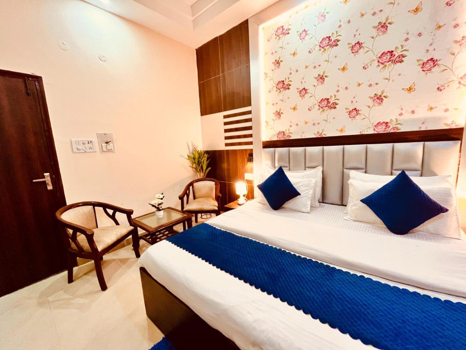 Hotel Ramawati Near Ganga Ghat Haridwār Esterno foto